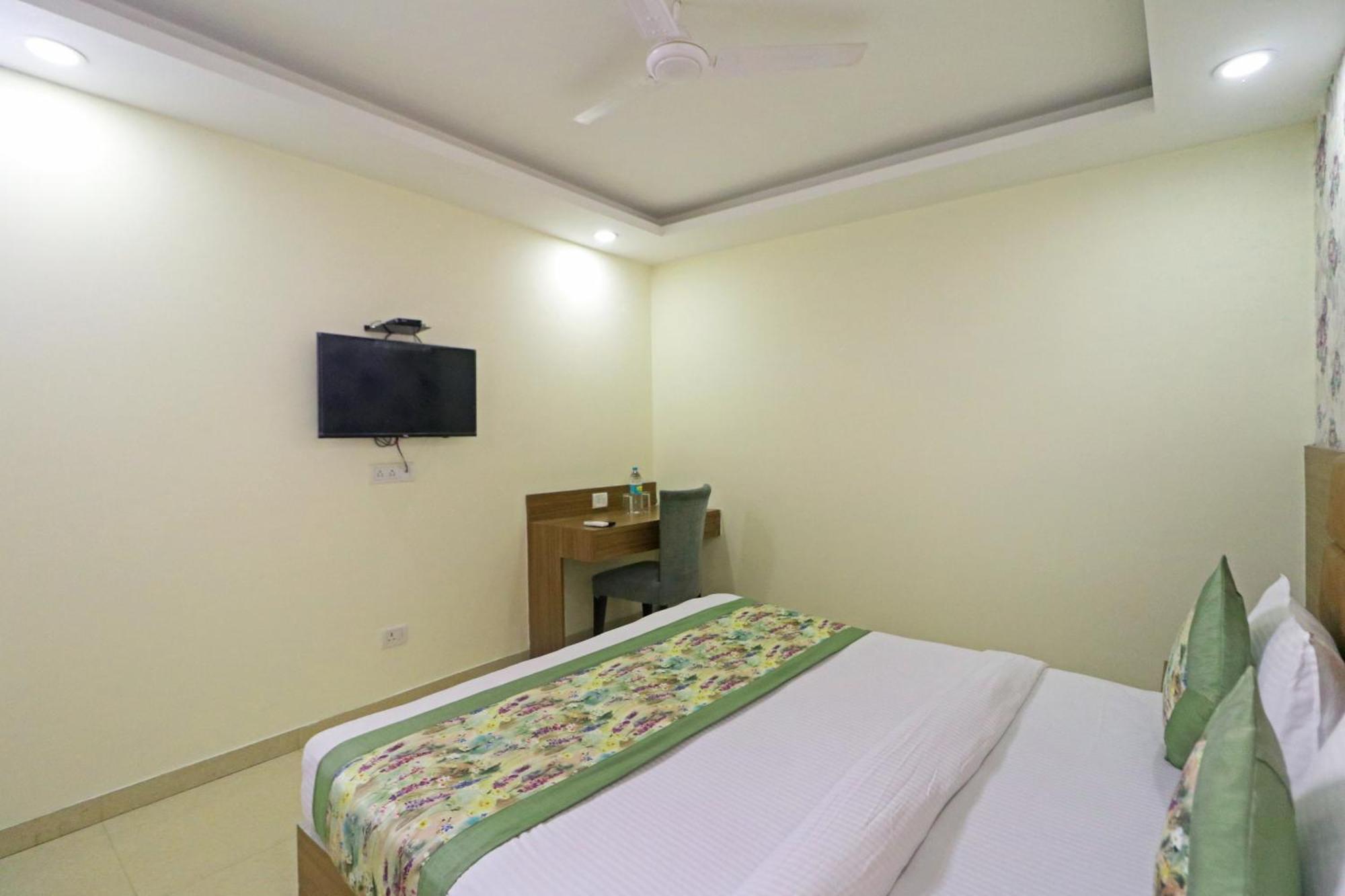 Hotel Grand Suites By D'Capitol Near Delhi Airport New Delhi Ngoại thất bức ảnh