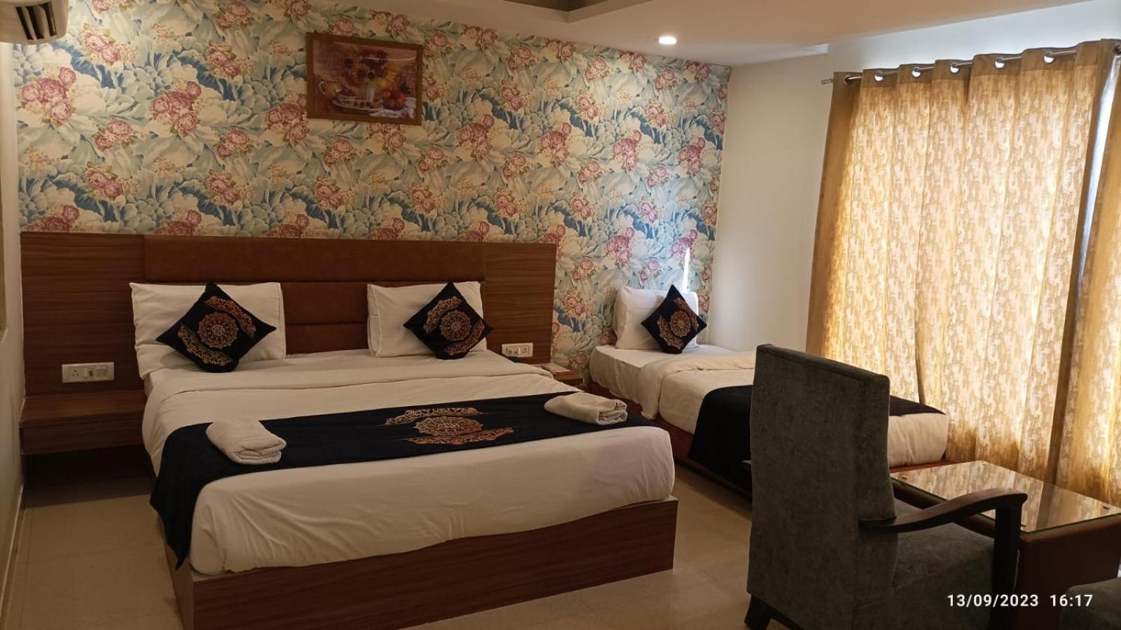 Hotel Grand Suites By D'Capitol Near Delhi Airport New Delhi Ngoại thất bức ảnh