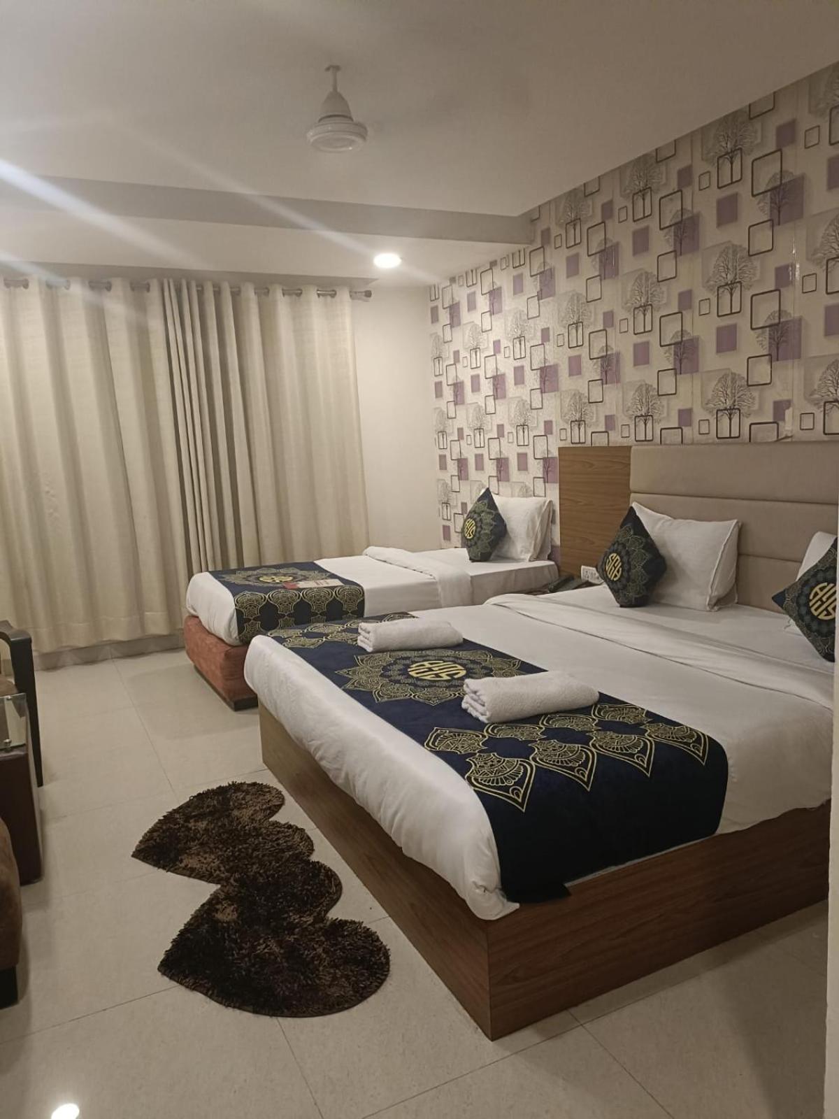 Hotel Grand Suites By D'Capitol Near Delhi Airport New Delhi Ngoại thất bức ảnh